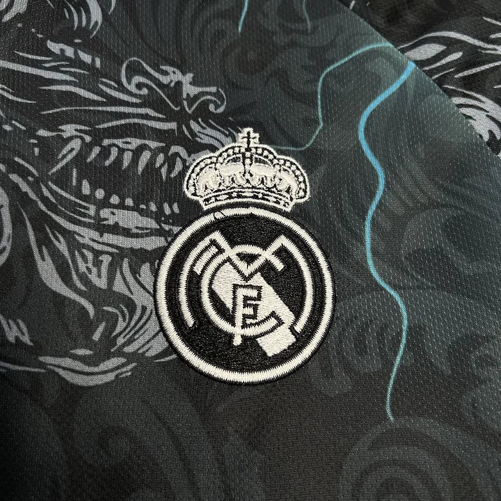 Maillot Real Madrid foot concept 2024 2025