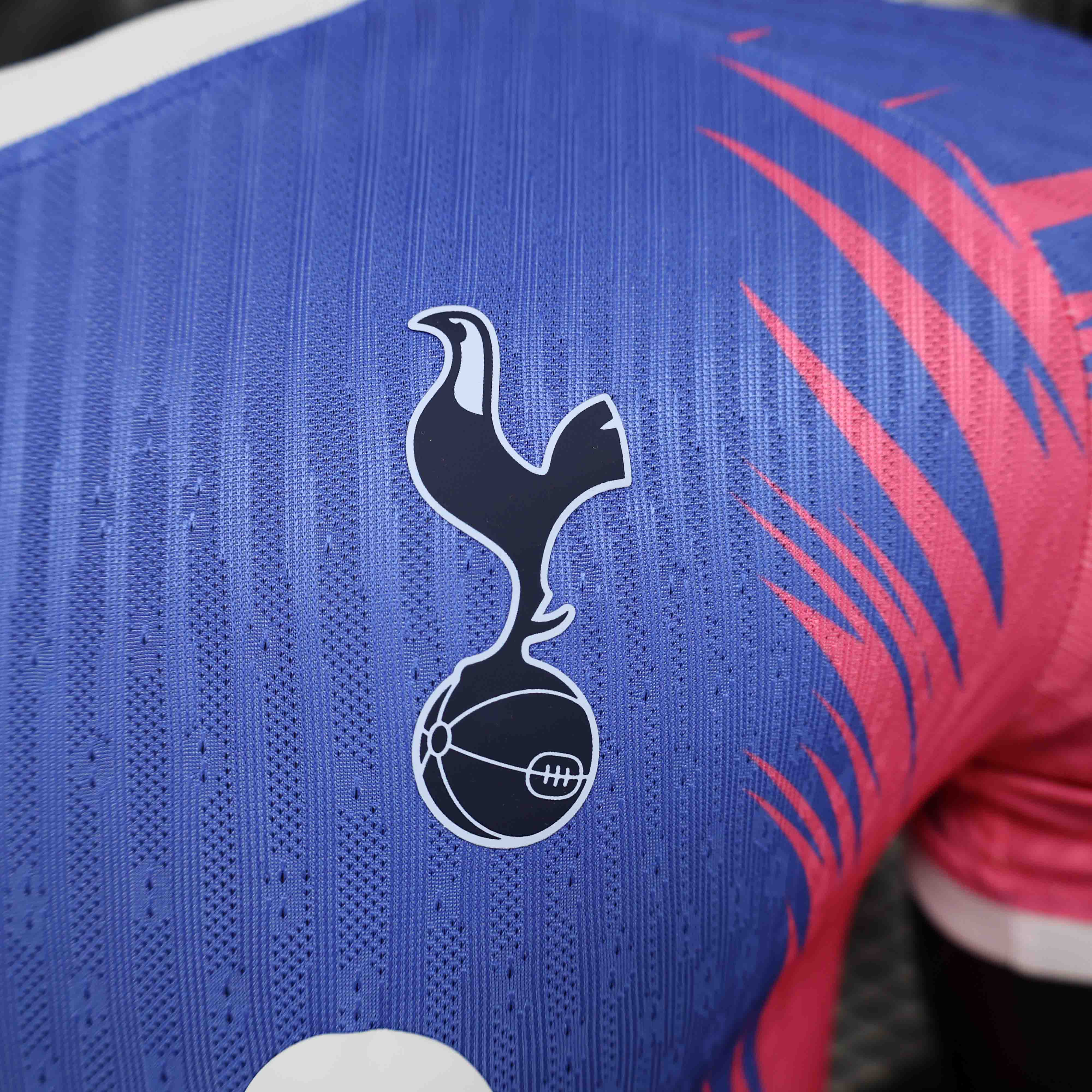 Maillot Tottenham concept 2024-25