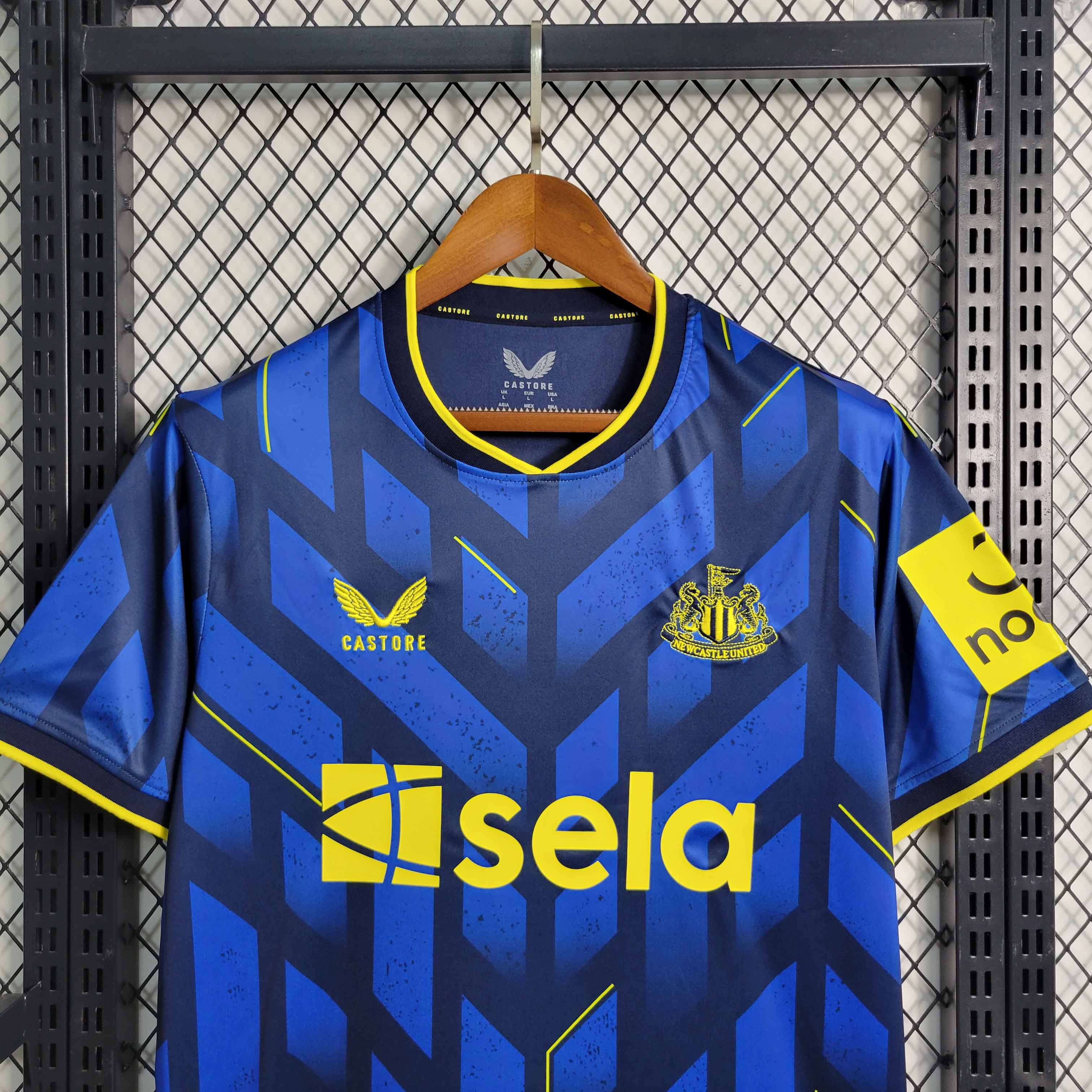 Maillot Newcastle extérieur 2023-24