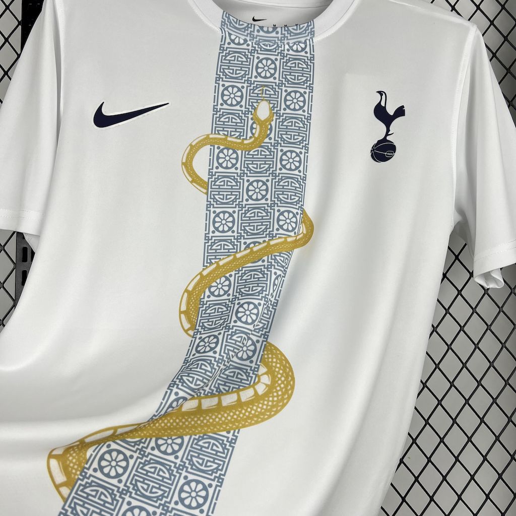 Maillot Tottenham concept 2025-26