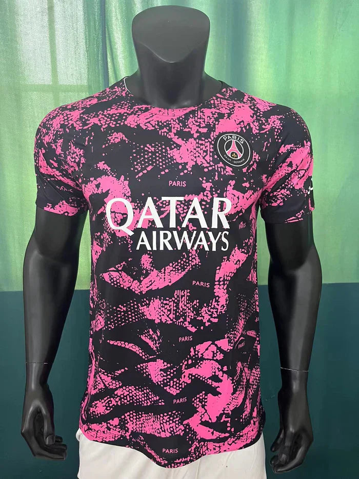 Maillot Paris Saint Germain saison 2023-2024 édition spéciale rose et noir