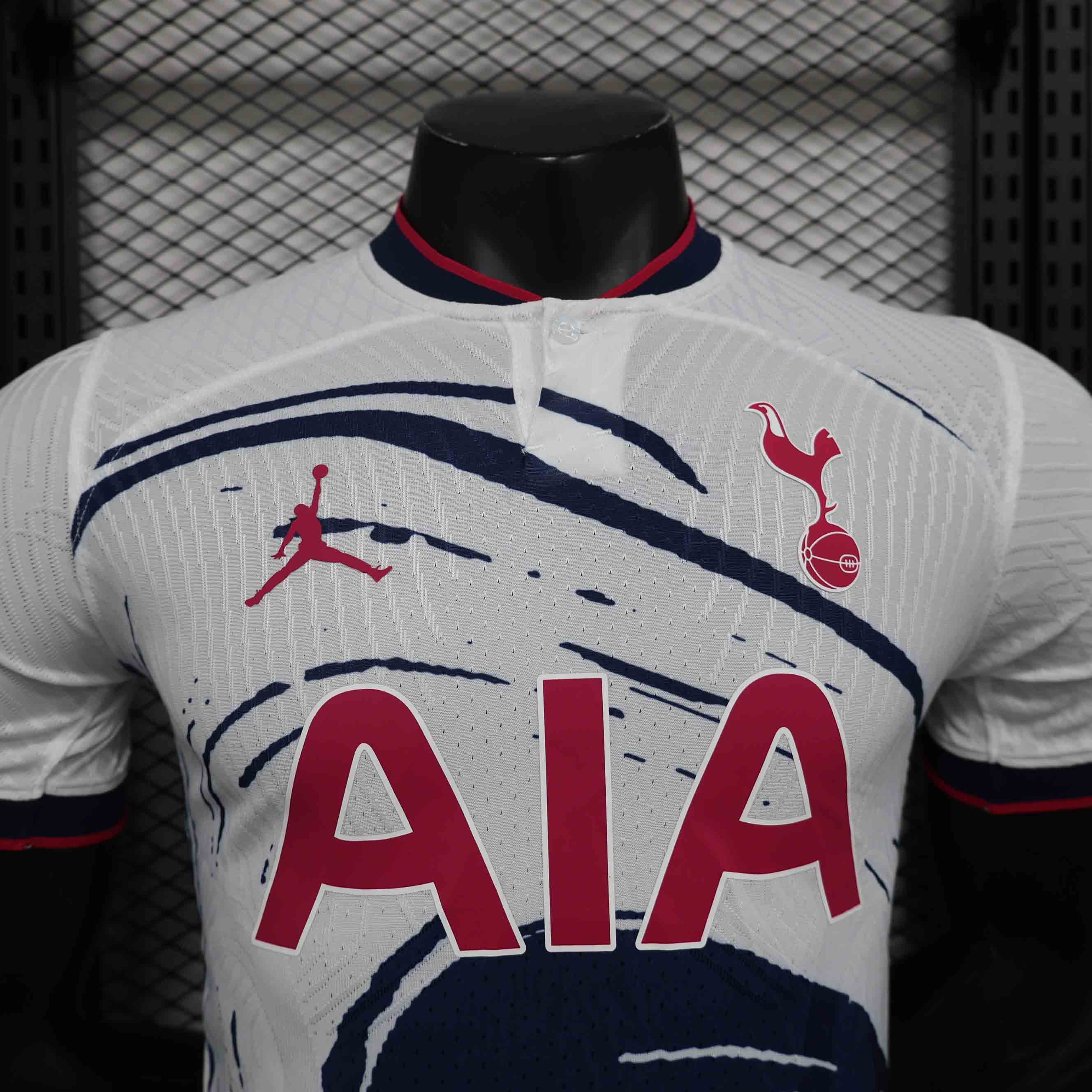 Maillot Tottenham concept 2024-25