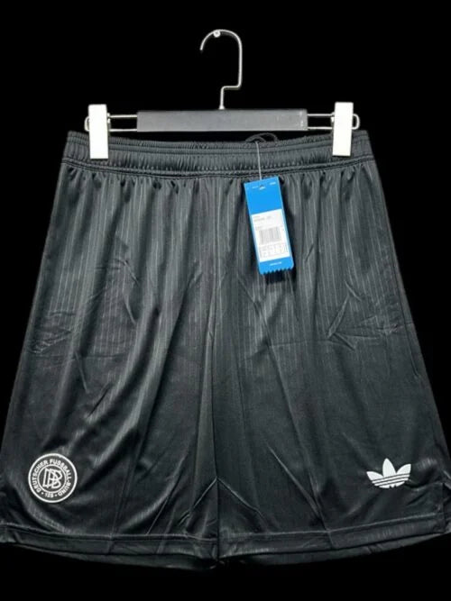 Short Allemagne 2025-26