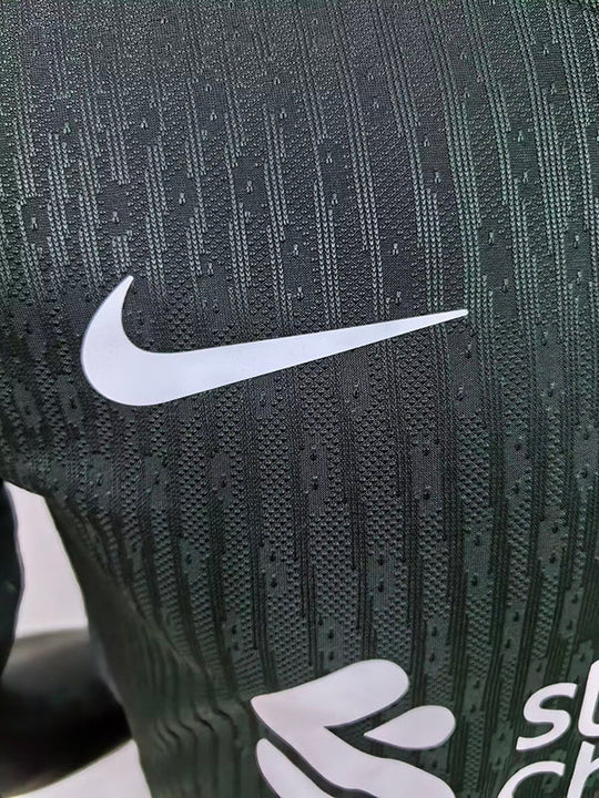 Maillot Liverpool saison 2023-2024 extérieur totalement noir