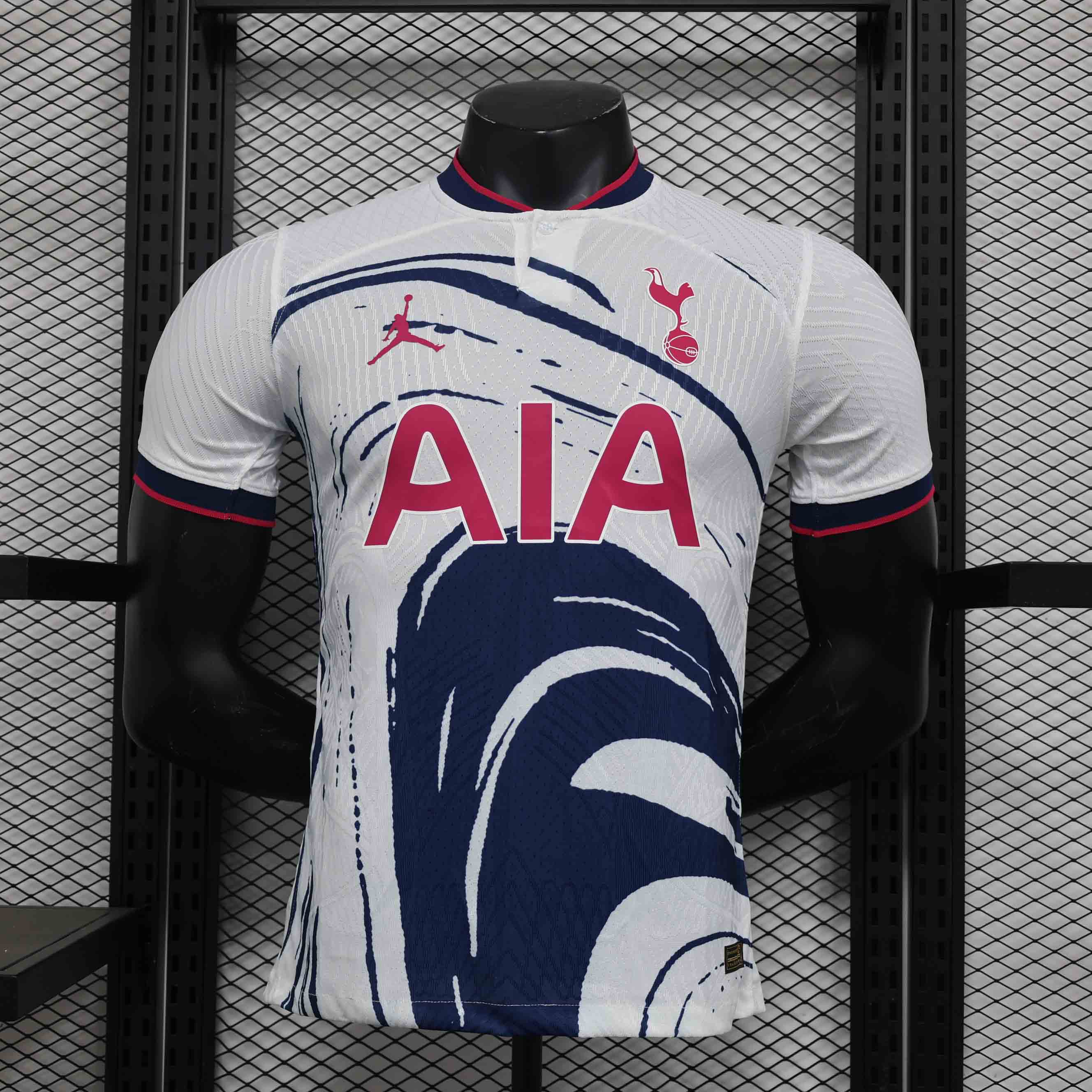 Maillot Tottenham concept 2024-25